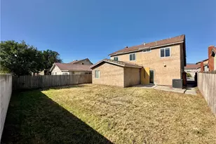 14207 Woodland Dr, Fontana, CA 92337 - Photo 30