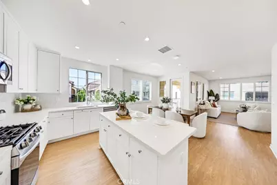 716 Spring Garden, Irvine, CA 92618 - Photo 4