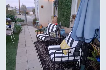 18778 Valencia, Hesperia, CA 92345 - Photo 10