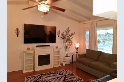 18778 Valencia, Hesperia, CA 92345 - Photo 20