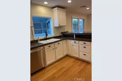654 8th Street, Hermosa Beach, CA 90254 - Photo 8