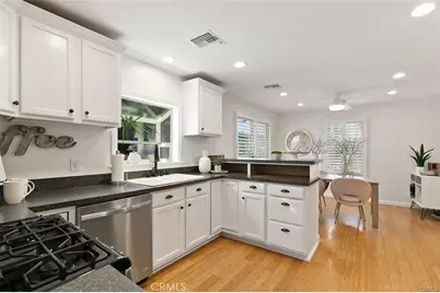 654 8th Street, Hermosa Beach, CA 90254 - Photo 6