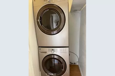 654 8th Street, Hermosa Beach, CA 90254 - Photo 16