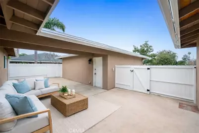 1271 Garland, Tustin, CA 92780 - Photo 2