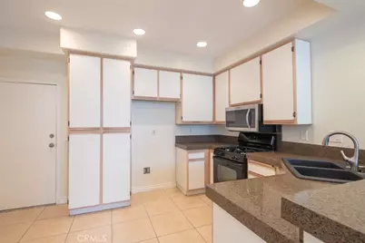 28372 Boulder, Lake Forest, CA 92679 - Photo 4