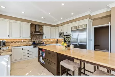 14 Dover, Rancho Santa Margarita, CA 92679 - Photo 10