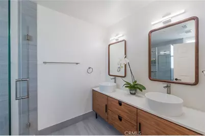 712 1/2 N Chestnut Ave, Los Angeles, CA 90042 - Photo 16