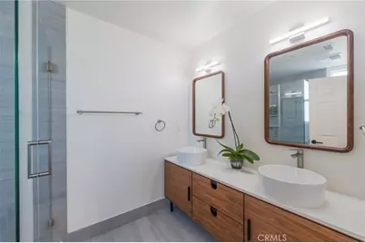 712 1/2 N Chestnut Ave, Los Angeles, CA 90042 - Photo 16