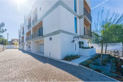 712 1/2 N Chestnut Ave, Los Angeles, CA 90042 - Photo 2