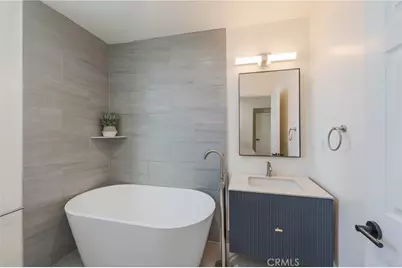 712 1/2 N Chestnut Ave, Los Angeles, CA 90042 - Photo 14