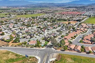 25587 Mountain Glen Cir, Menifee, CA 92585 - Photo 48