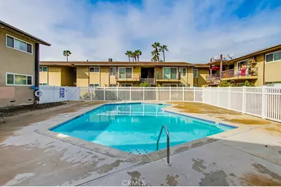 1860 W Glenoaks, Anaheim, CA 92801 - Photo 30