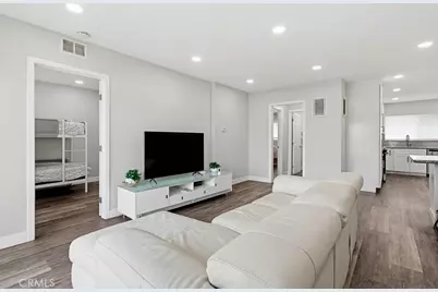 1860 W Glenoaks, Anaheim, CA 92801 - Photo 24