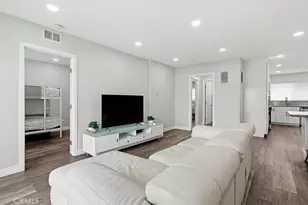 1860 W Glenoaks, Anaheim, CA 92801 - Photo 24