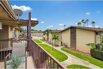 1860 W Glenoaks, Anaheim, CA 92801 - Photo 16