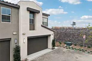 15909 Blue Copper Wy, Fontana, CA 92336 - Photo 4