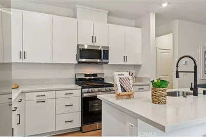 15909 Blue Copper Way, Fontana, CA 92336 - Photo 14