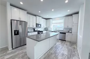 2130 Sunset Dr, Vista, CA 92084 - Photo 12