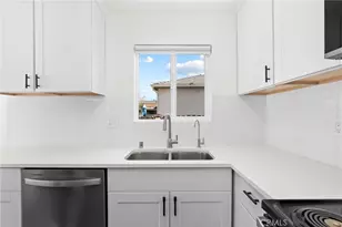 5960 Pepperwood Ave, Lakewood, CA 90712 - Photo 14