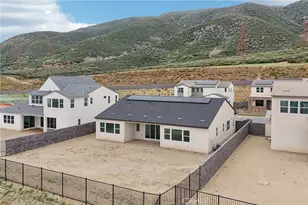 15919 Conservatory Dr, Fontana, CA 92336 - Photo 28