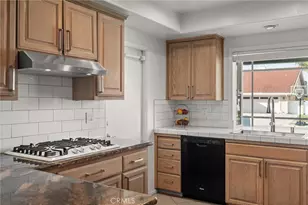 5302 Kenilworth, Huntington Beach, CA 92649 - Photo 8