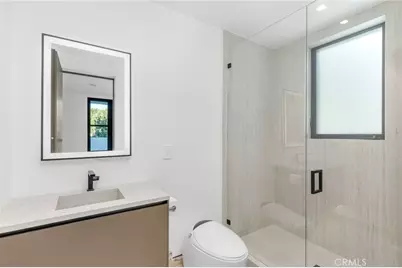 4 Geneve, Newport Beach, CA 92660 - Photo 60