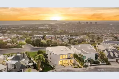 4 Geneve, Newport Beach, CA 92660 - Photo 2