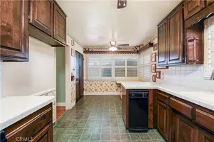 2463 Valencia, San Bernardino, CA 92404 - Photo 8