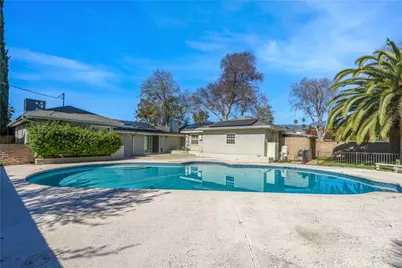 2463 Valencia, San Bernardino, CA 92404 - Photo 18