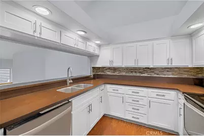 781 Grayling, Costa Mesa, CA 92626 - Photo 16