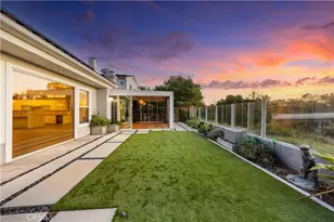 58 Victoria, Newport Beach, CA 92660 - Photo 32