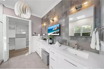 58 Victoria, Newport Beach, CA 92660 - Photo 22