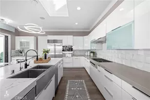 58 Victoria, Newport Beach, CA 92660 - Photo 14