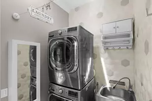 58 Victoria, Newport Beach, CA 92660 - Photo 50