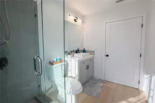 1020 N Raitt, Santa Ana, CA 92703 - Photo 30