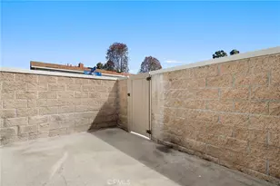 19891 Coventry Ln, Huntington Beach, CA 92646 - Photo 22