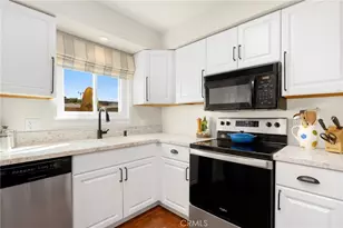 19891 Coventry Ln, Huntington Beach, CA 92646 - Photo 8