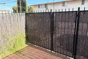 5585 E Pacific Coast Hwy, Long Beach, CA 90804 - Photo 16