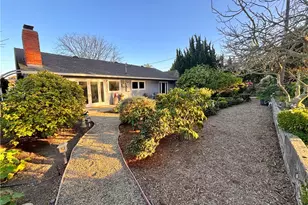 16711 Greenview Ln, Huntington Beach, CA 92649 - Photo 30