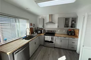 6672 Sun Dr, Huntington Beach, CA 92647 - Photo 4