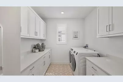 24431 Camino Oceano, Valencia, CA 91354 - Photo 28