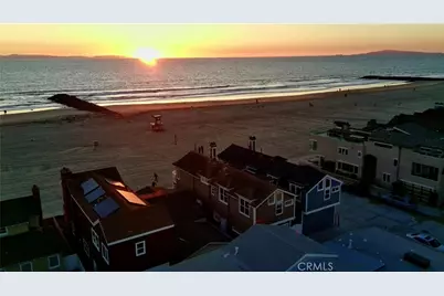 2712 W Oceanfront, Newport Beach, CA 92663 - Photo 32