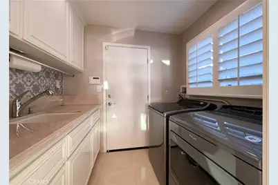 2712 W Oceanfront, Newport Beach, CA 92663 - Photo 26