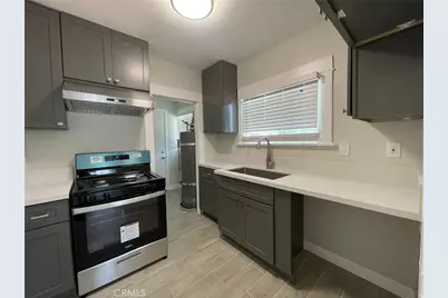 604 S Van Ness Avenue, Santa Ana, CA 92701 - Photo 10