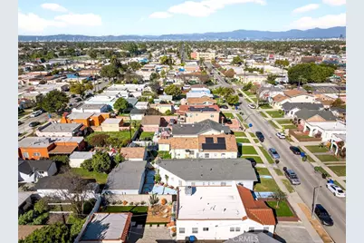 5939 Cimarron, Los Angeles, CA 90047 - Photo 48