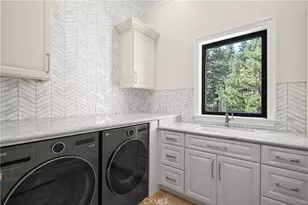 39055 N Shore Dr, Fawnskin, CA 92333 - Photo 24