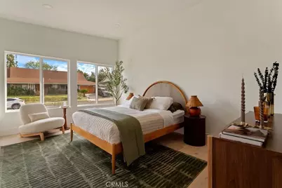 23755 Clarendon, Woodland Hills, CA 91367 - Photo 24