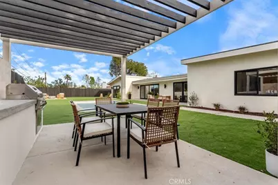 23755 Clarendon, Woodland Hills, CA 91367 - Photo 42