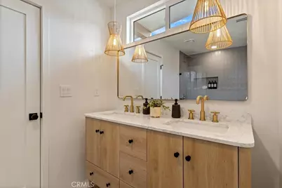 23755 Clarendon, Woodland Hills, CA 91367 - Photo 28