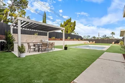 23755 Clarendon, Woodland Hills, CA 91367 - Photo 42